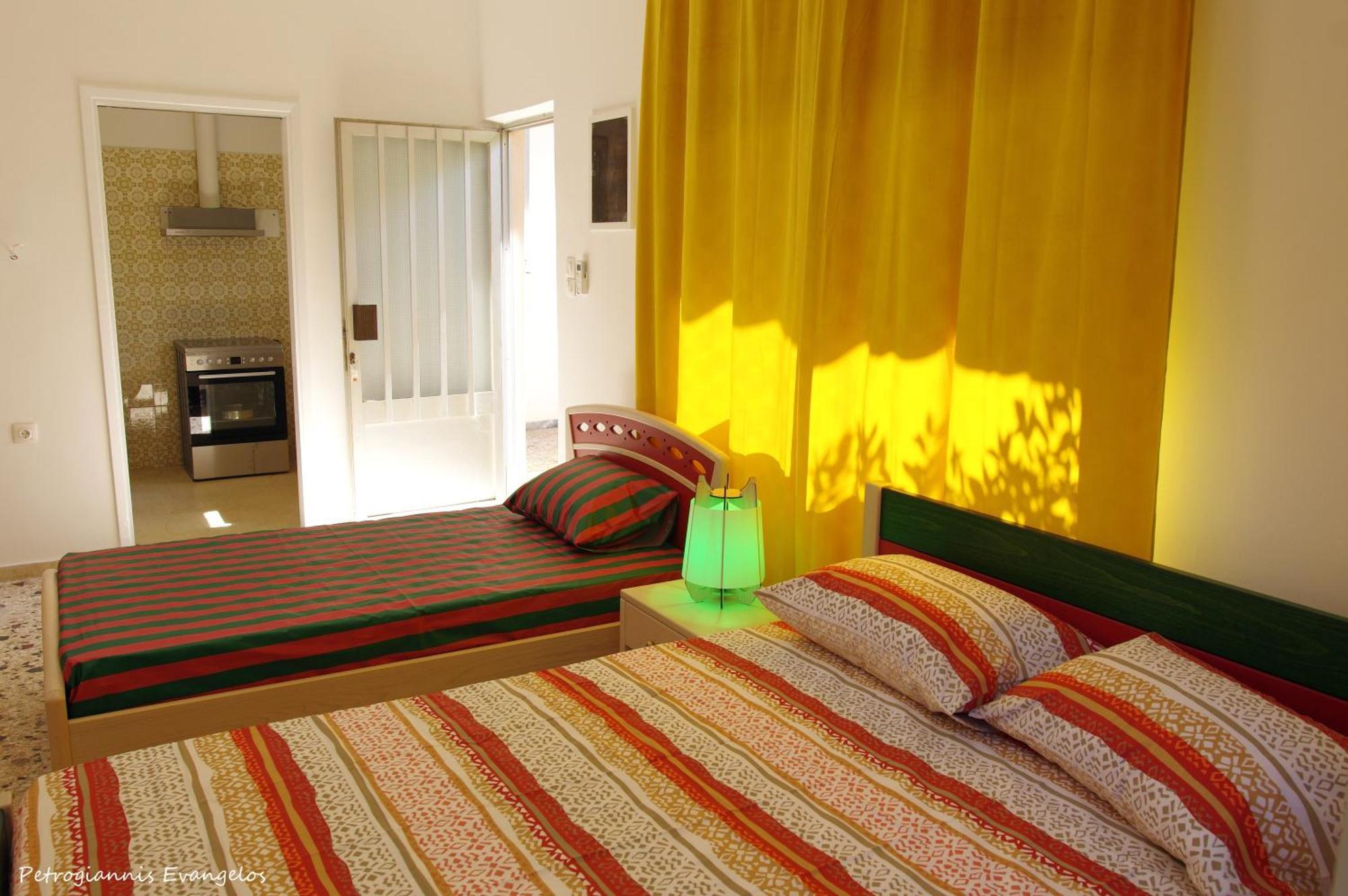 Garden House 2 Apartment Amarynthos